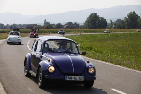 Panoramska vožnja hroščev starodobnikov po Dolenjski in Suhi krajini 1